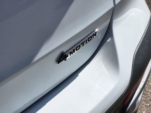 New 2026 Volkswagen Taos SE AWD/4WD image 9