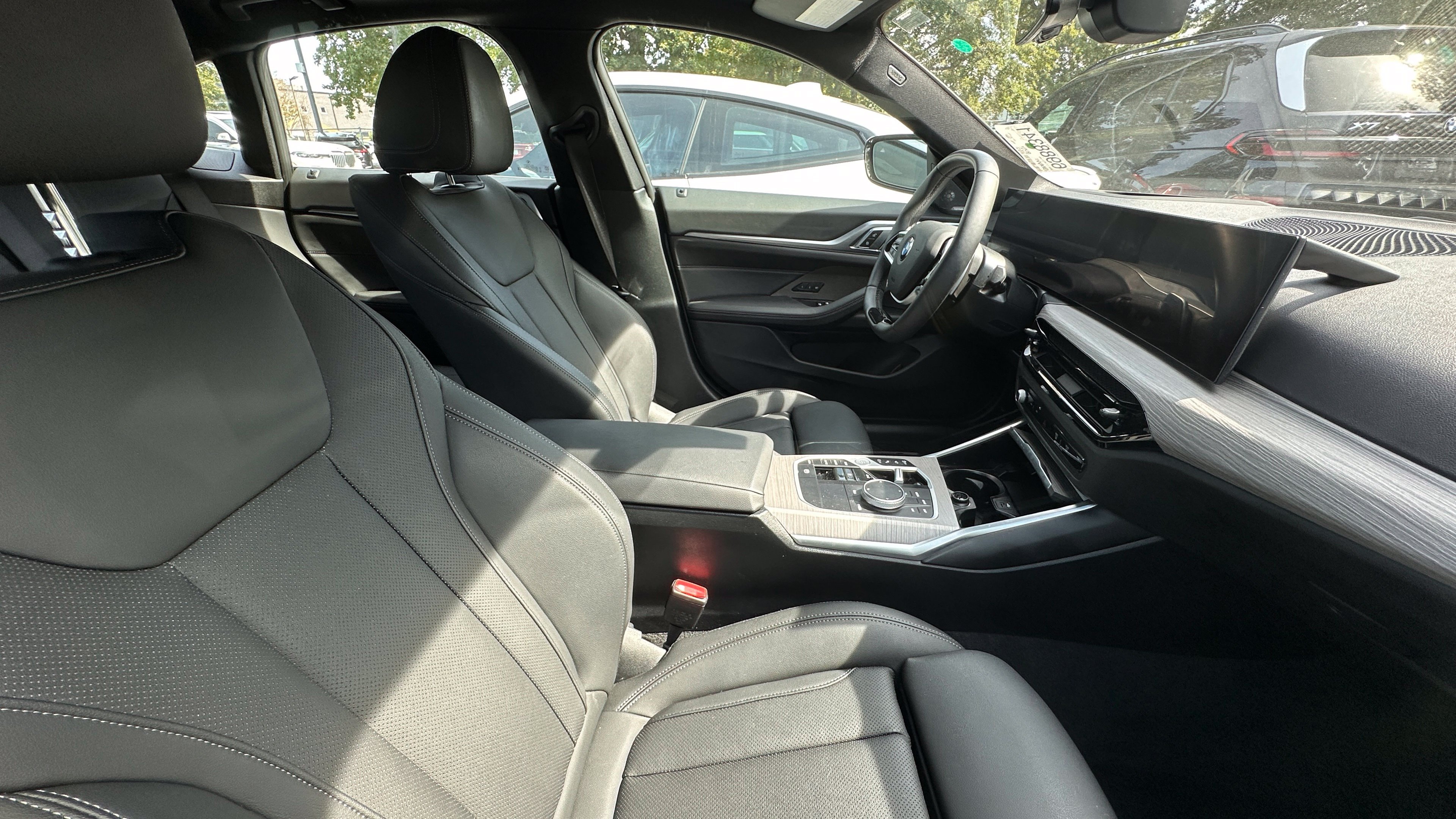 Used 2026 BMW 430i w/ Premium Package RWD image 4