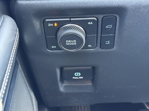 Used 2025 Ford Expedition Platinum AWD/4WD image 30