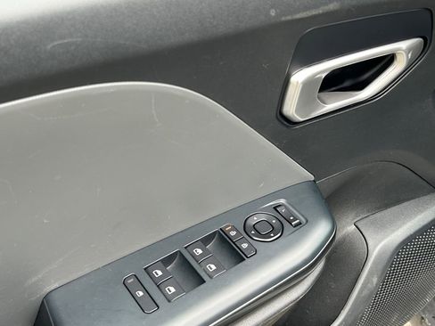 Used 2025 Kia K4 FWD image 22