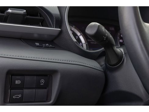 Used 2023 Toyota Highlander XSE image 22