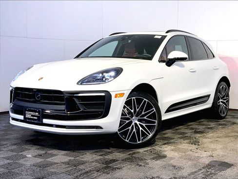Certified 2023 Porsche Macan Turbo image 1