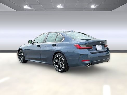 Used 2026 BMW 330i Sedan w/ Premium Package RWD image 3
