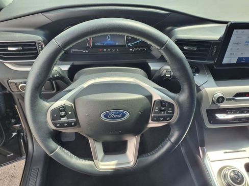 Certified 2023 Ford Explorer XLT w/ Equipment Group 202A image 15