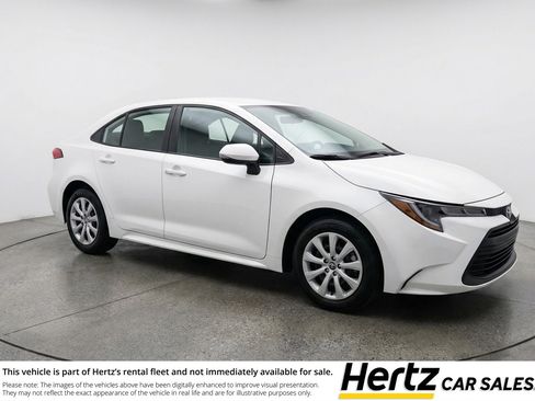 Used 2025 Toyota Corolla LE image 1