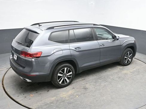 Used 2023 Volkswagen Atlas SE image 25