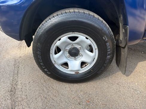 Used 2015 Toyota Tacoma 4x4 Double Cab w/ SR5 Package image 30