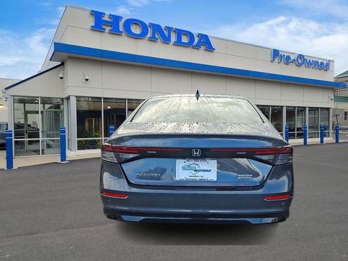 Used 2024 Honda Accord Touring image 5