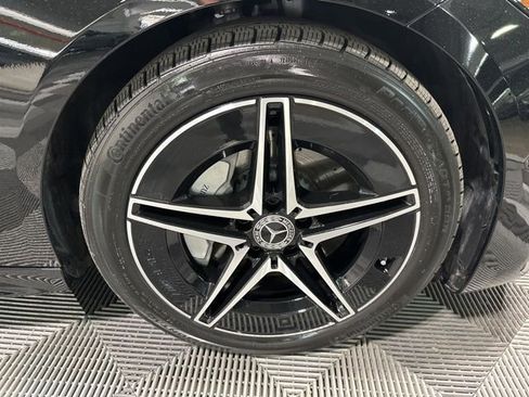 Used 2025 Mercedes-Benz C 300 4MATIC Sedan image 9