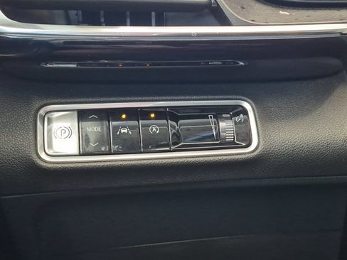 Used 2024 Buick Envision Preferred AWD/4WD image 16