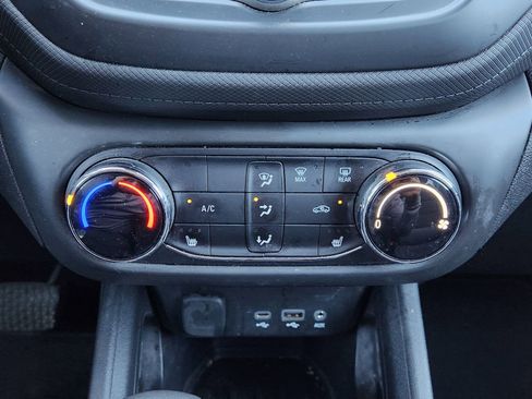 Used 2022 Chevrolet TrailBlazer LT image 22