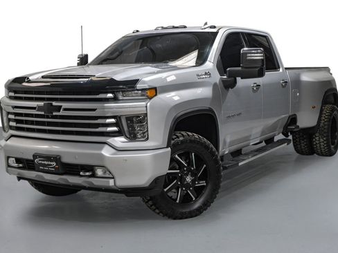 Used 2021 Chevrolet Silverado 3500 High Country w/ Snow Plow Prep/Camper Package image 5