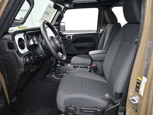 New 2026 Jeep Gladiator Sport image 11