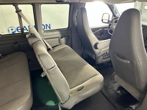 Used 2025 Chevrolet Express 2500 LT w/ LT Preferred Equipment Group RWD image 29