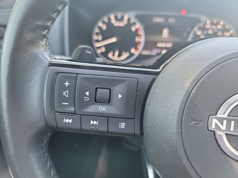 Used 2023 Nissan Rogue SV w/ SV Premium B Package FWD image 19