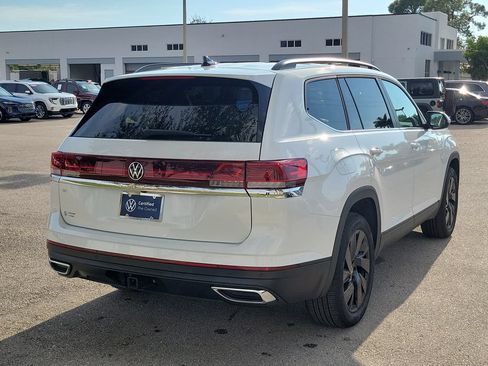 Certified 2026 Volkswagen Atlas SE FWD image 5