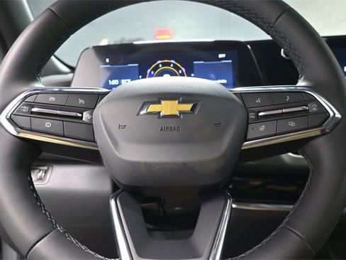 New 2026 Chevrolet Equinox LT w/ Convenience Package II image 17