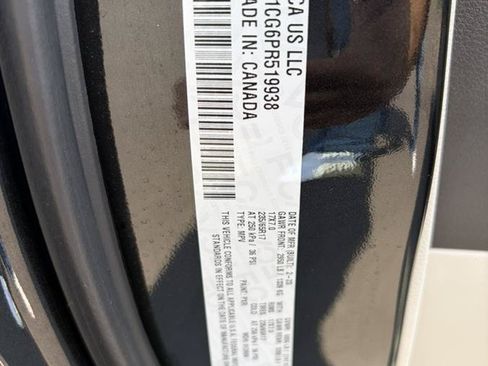 Used 2023 Chrysler Voyager LX FWD image 15
