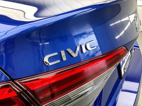 Certified 2024 Honda Civic Sport image 9