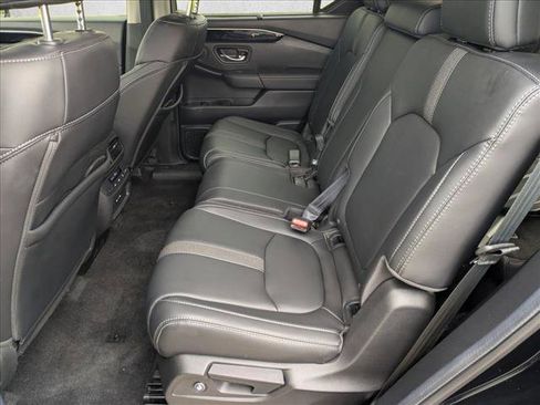 Certified 2025 Honda Pilot EX-L image 16