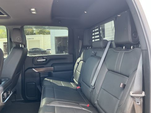 Certified 2022 Chevrolet Silverado 2500 High Country w/ Z71 Off-Road Package AWD/4WD image 12
