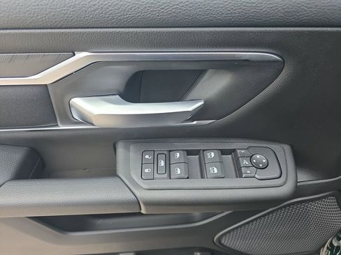 New 2026 RAM 1500 4x4 Crew Cab image 10