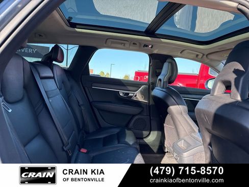 Used 2017 Volvo V90 T6 Cross Country image 11