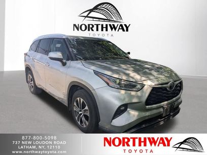 Used 2021 Toyota Highlander XLE