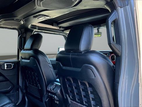 Used 2021 Jeep Wrangler Unlimited Rubicon AWD/4WD image 15