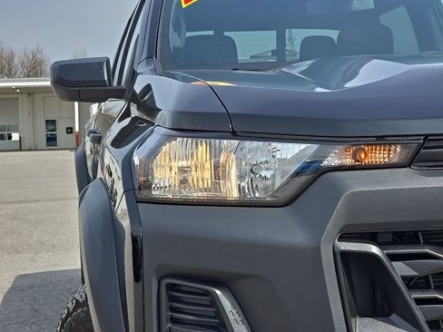 Used 2024 Chevrolet Colorado Trail Boss image 9