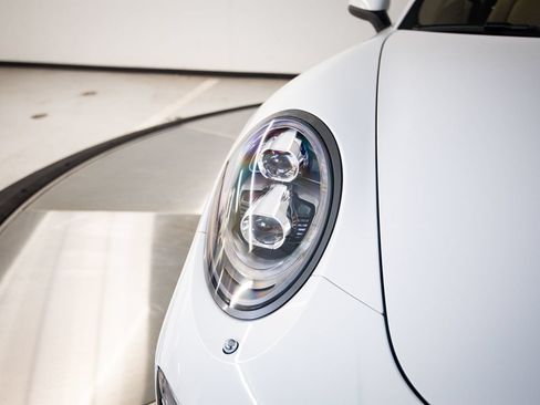 Certified 2017 Porsche 911 Carrera RWD image 13