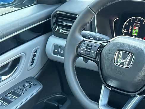 New 2025 Honda Pilot Touring image 21