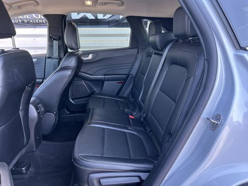 Used 2025 Ford Escape Platinum AWD/4WD image 11