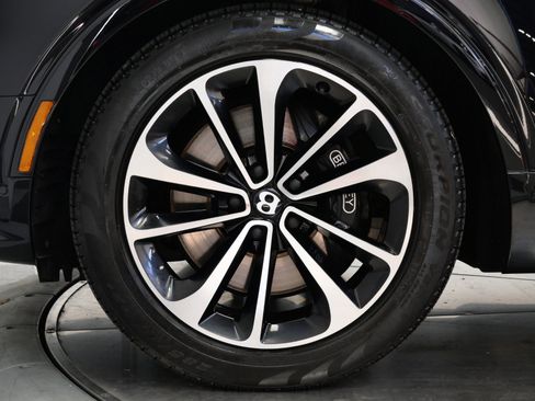 Used 2023 Bentley Bentayga AWD/4WD image 10