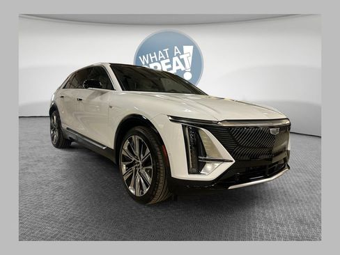 Certified 2026 Cadillac Lyriq Signature Luxury w/ Nappa Leather Package AWD/4WD image 1