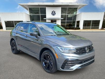 Used 2024 Volkswagen Tiguan SE R-Line