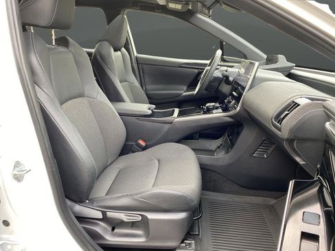 Used 2024 Toyota bZ4X XLE w/ Weather Package image 38