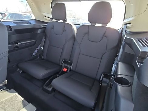 New 2026 Volvo XC90 B6 Plus w/ Protection Package AWD/4WD image 9