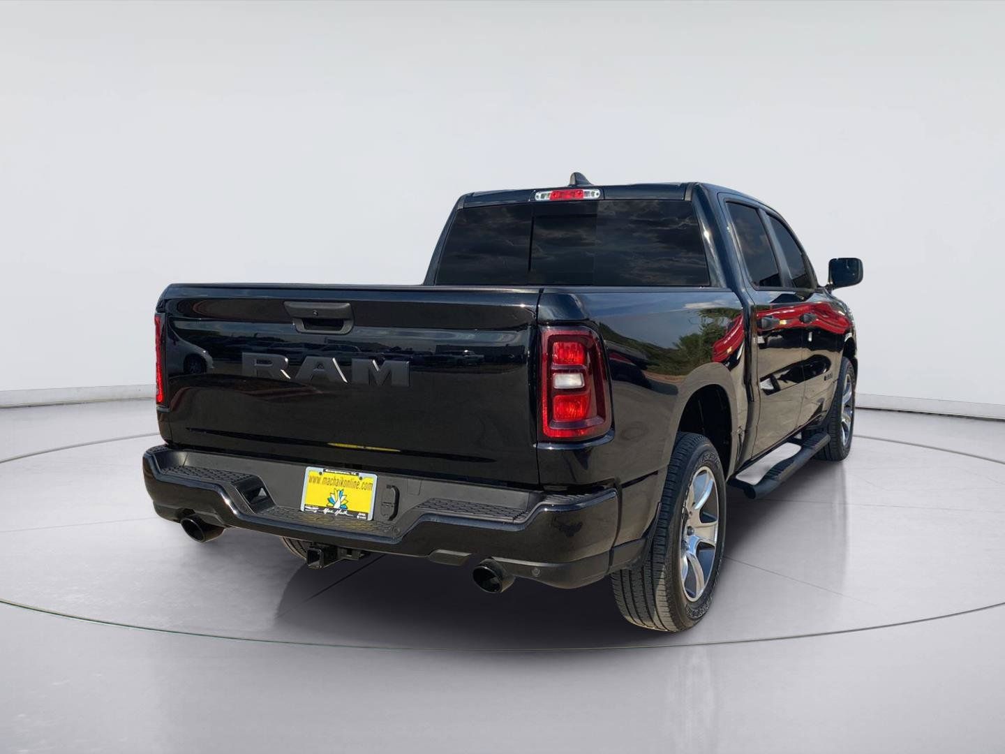 Used 2026 RAM 1500 Express RWD image 5