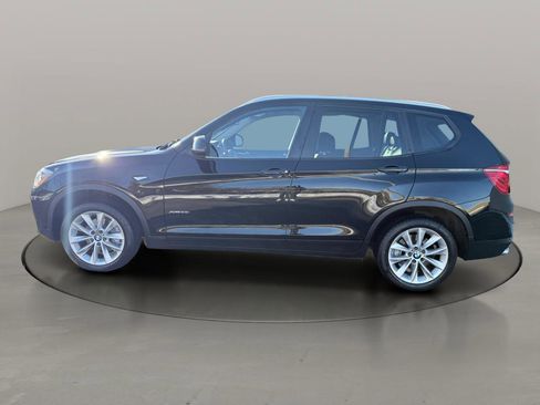 Used 2017 BMW X3 xDrive28i image 3