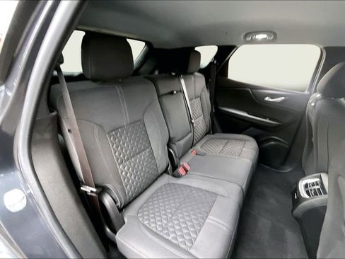 Used 2022 Chevrolet Blazer LT image 17