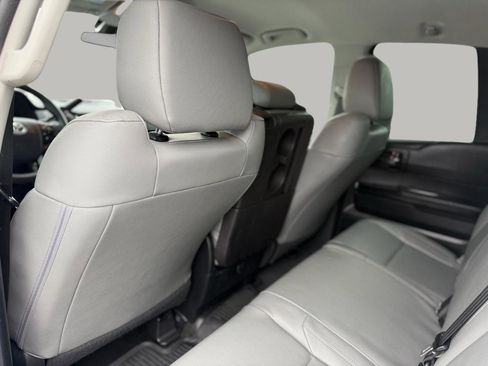 Used 2018 Toyota Tundra SR image 27