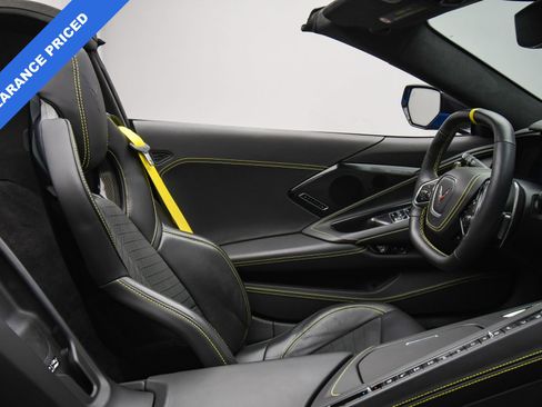 Used 2023 Chevrolet Corvette Stingray w/ Z51 Performance Package image 47