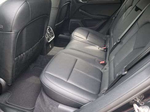 Certified 2024 Porsche Macan image 24