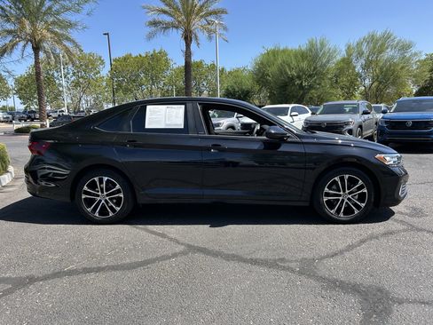 Certified 2024 Volkswagen Jetta Sport FWD image 5