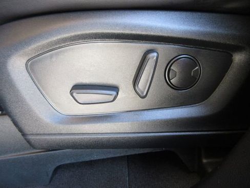 Certified 2023 Ford Explorer XLT w/ Equipment Group 202A image 12