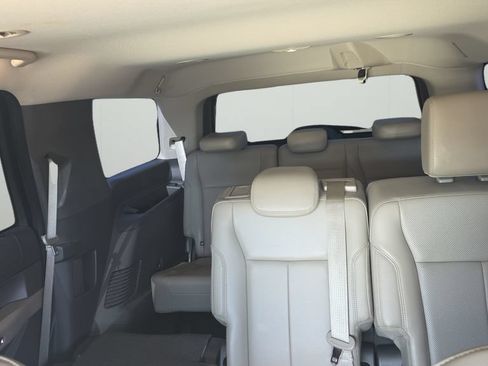 Used 2018 Ford Expedition XLT w/ Equipment Group 201A RWD image 14