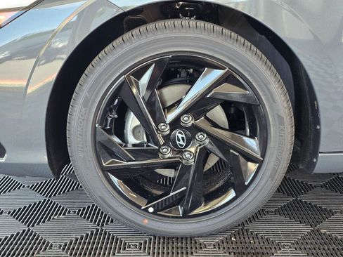 New 2026 Hyundai Elantra SEL Sport Premium FWD image 10