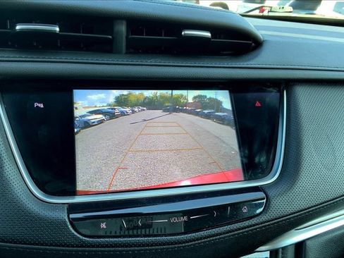 Used 2018 Cadillac XT5 Premium Luxury image 21