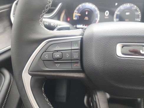 New 2025 Jeep Grand Cherokee L Limited image 14